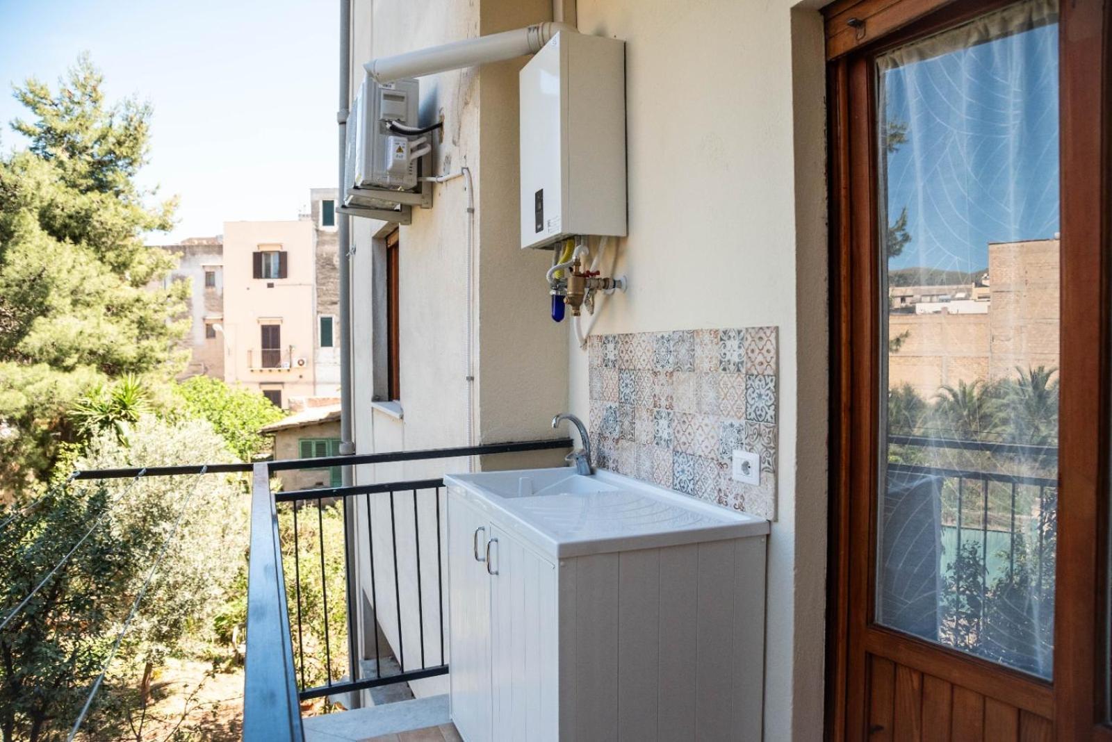Koine Comfort Rooms Багерия Екстериор снимка